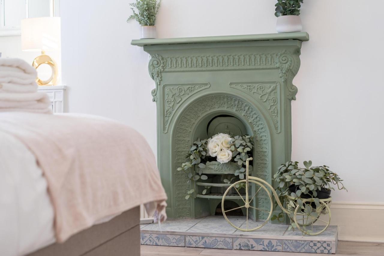 Gloucester Place Townhouse With Hot Tub! Apartamento Cheltenham