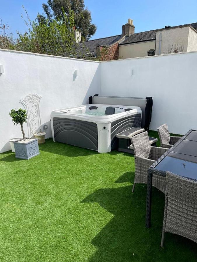 Gloucester Place Townhouse With Hot Tub! Apartamento *